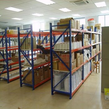 Cosa sono gli scaffali principali e gli scaffali aggiuntivi